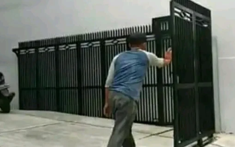 Pembuatan Gerbang Rolling